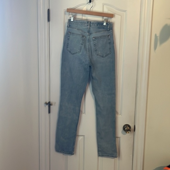 Abercrombie & Fitch | Curve Love Ultra High Rise 90s Slim Straight Jean Size 6 - Picture 10 of 15